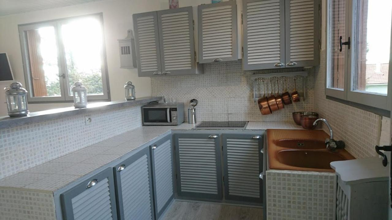 Guest House Provencal Vitrolles  Ngoại thất bức ảnh